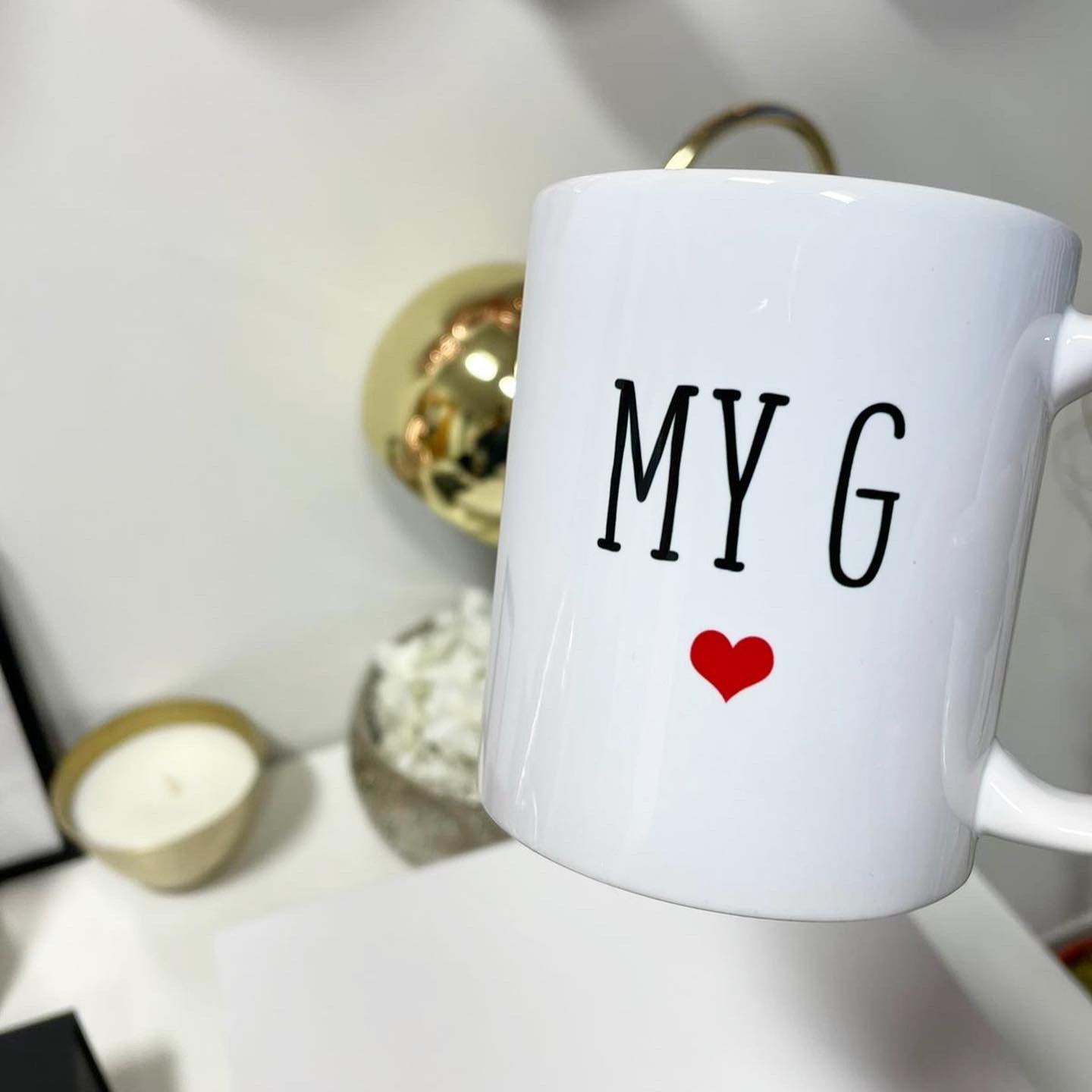 Mr & Mrs mug set (With customised initials)
